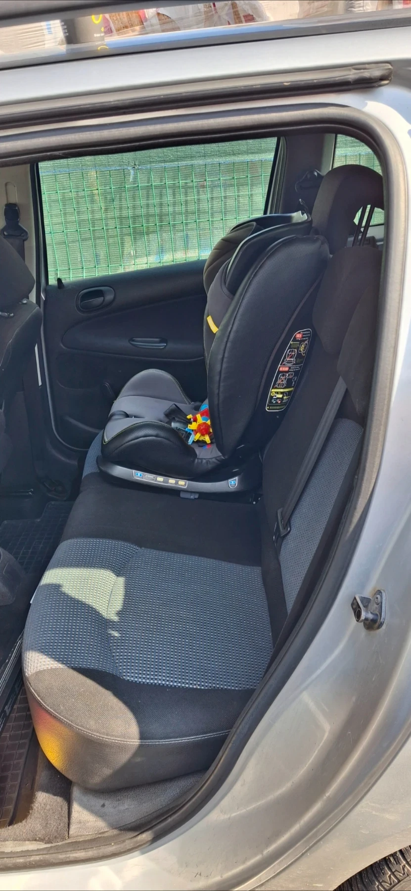 Peugeot 206 1.4i бензин климатик, снимка 10 - Автомобили и джипове - 54006468