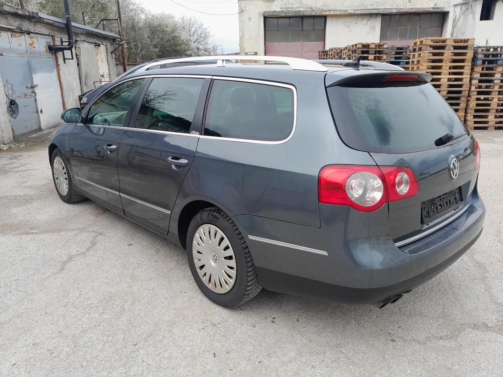VW Passat 2.0 TDI 140 PS, снимка 5 - Автомобили и джипове - 54196240