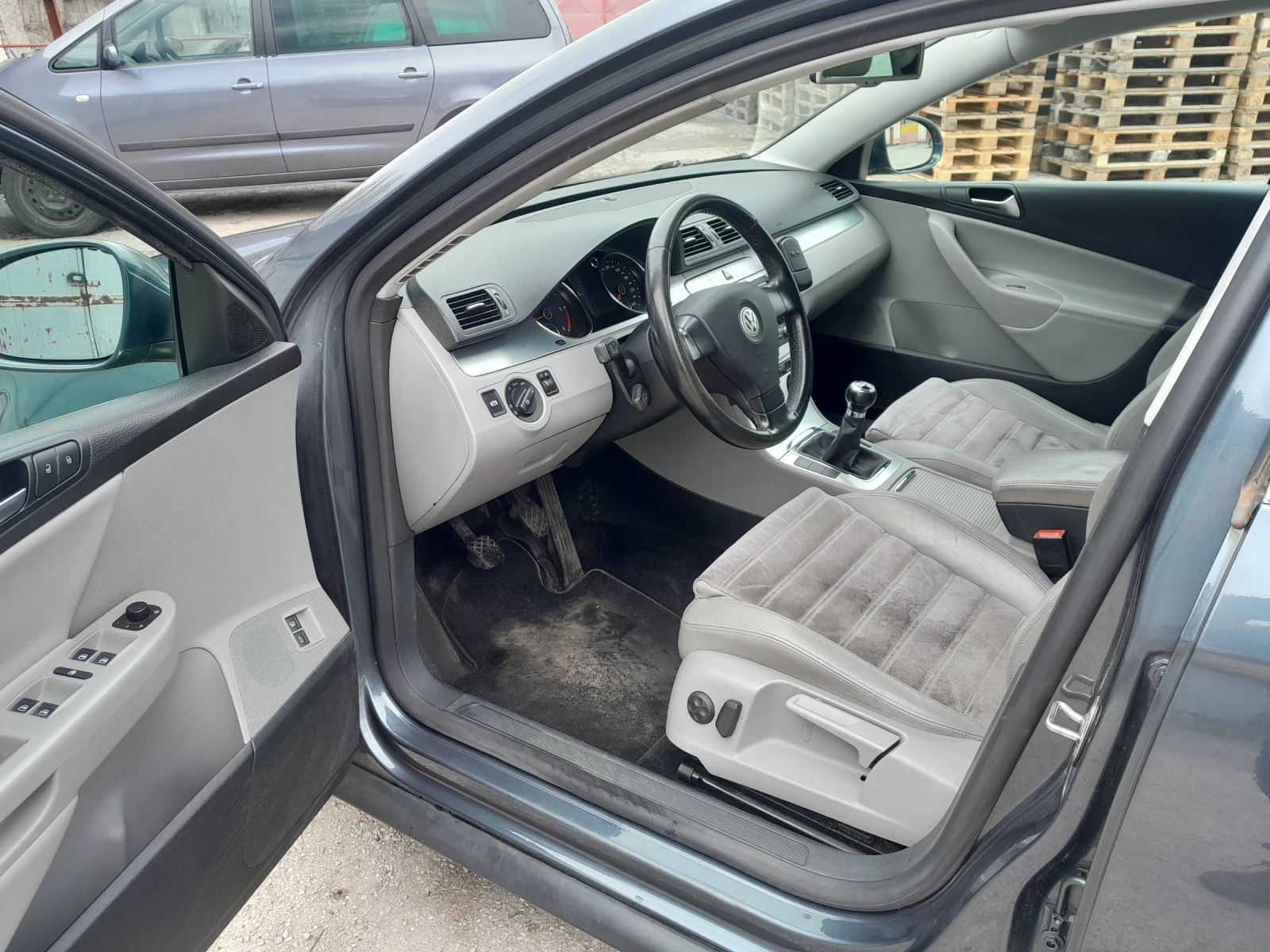 VW Passat 2.0 TDI 140 PS, снимка 8 - Автомобили и джипове - 54196240