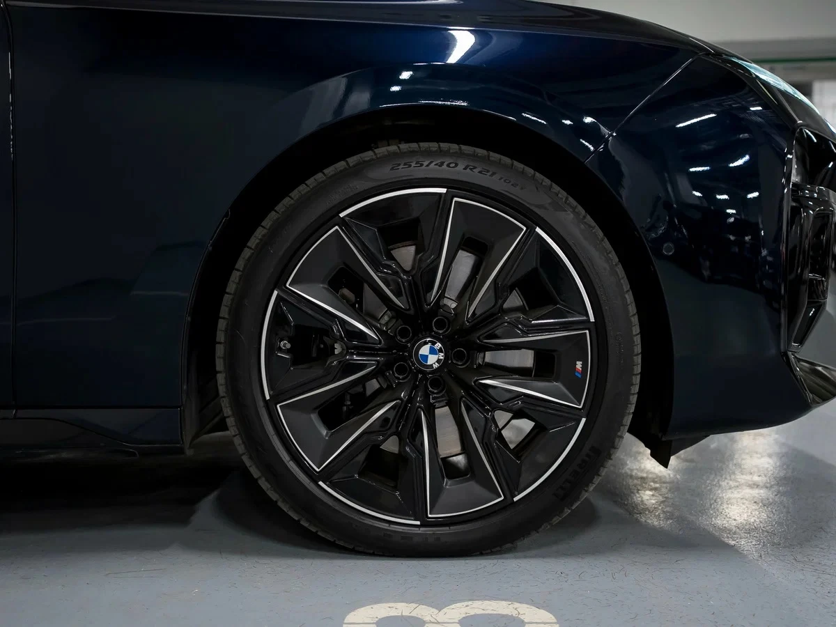 BMW 760 e xDrive M-Sport, снимка 5 - Автомобили и джипове - 54224338