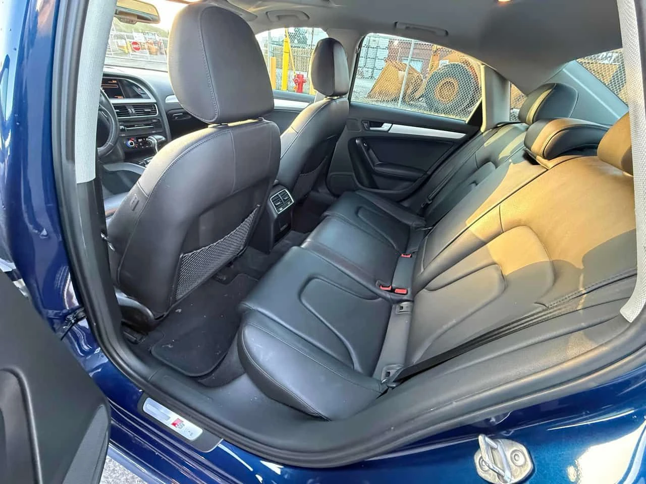 Audi A4 | Progressiv plus | 4X4 | ПАМОРАМА | ПОДГРЕВИ | , снимка 11 - Автомобили и джипове - 54343437