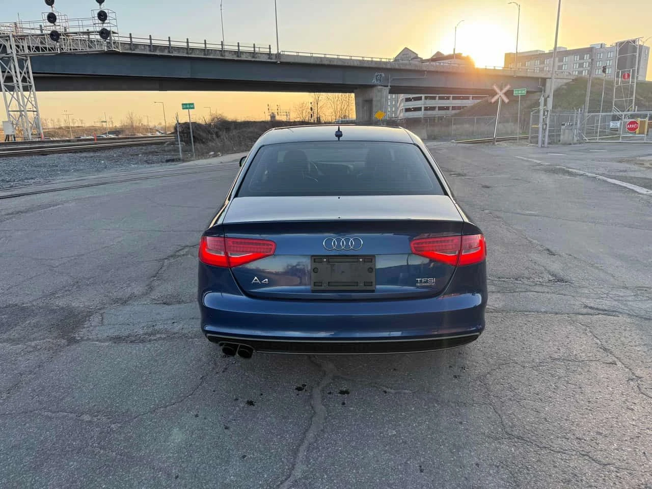 Audi A4 | Progressiv plus | 4X4 | ПАМОРАМА | ПОДГРЕВИ | , снимка 4 - Автомобили и джипове - 54343437