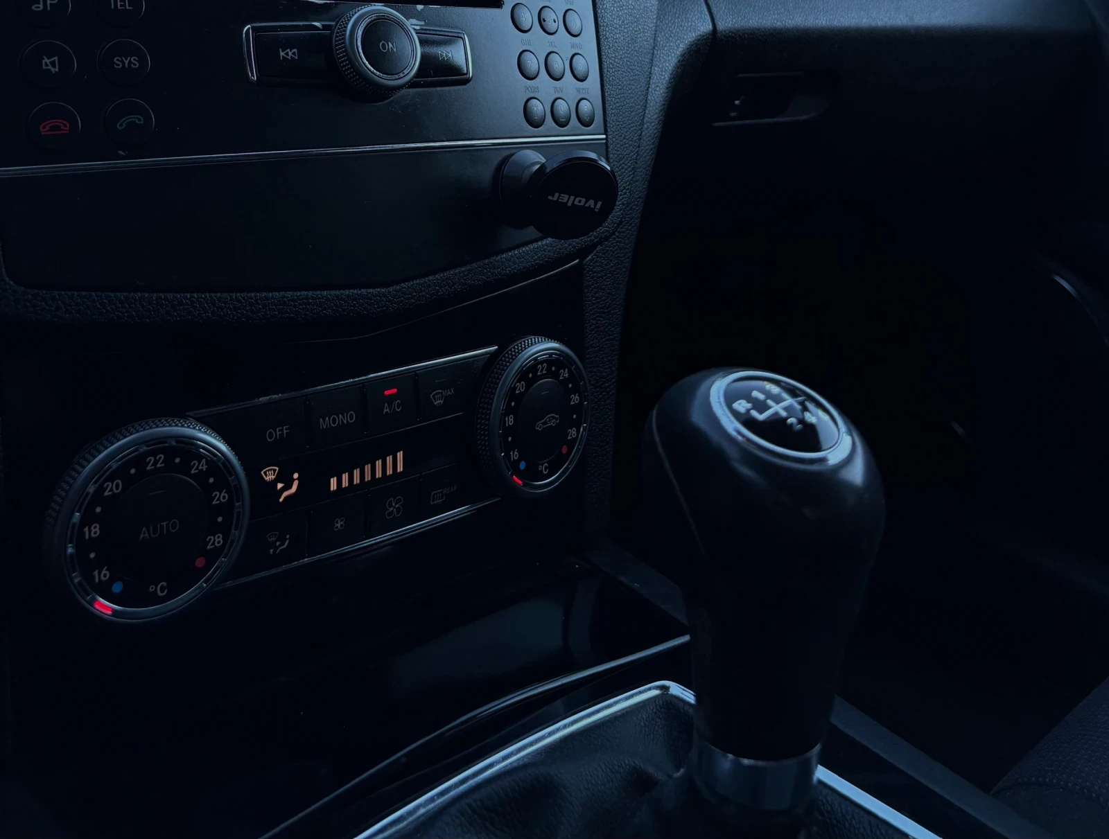 Mercedes-Benz C 220, снимка 12 - Автомобили и джипове - 54692563