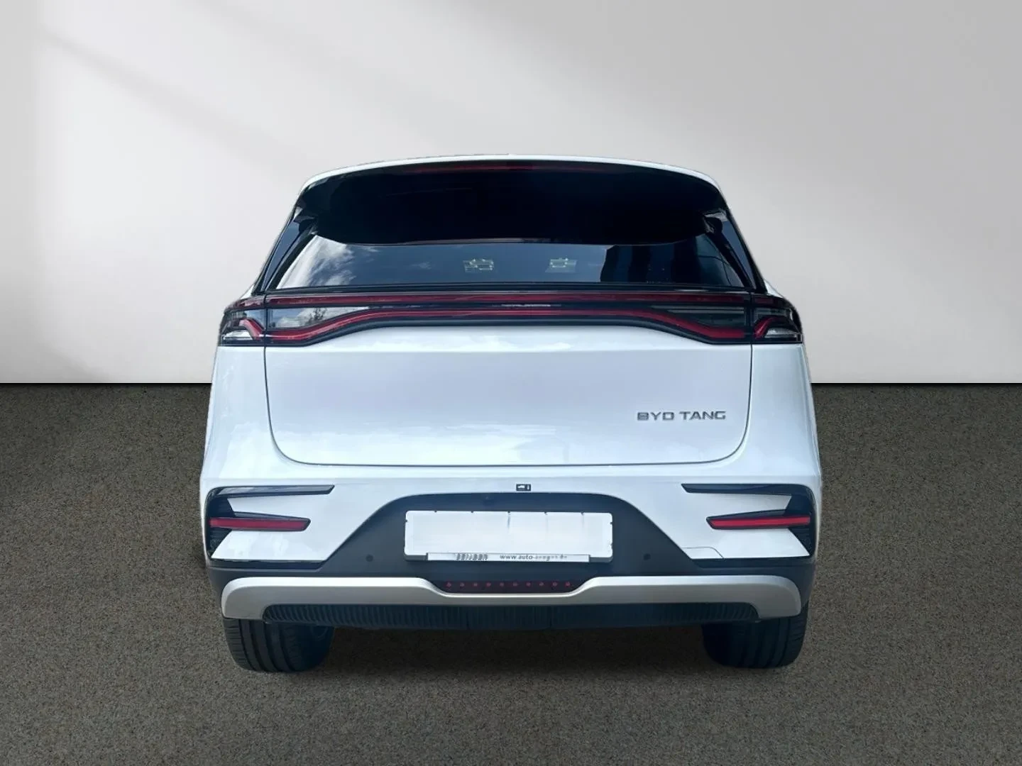 BYD Tang Flagship AWD | Mobile.bg � ����������� 5