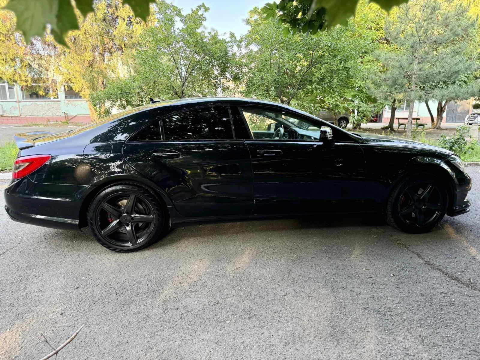 Mercedes-Benz CLS 350, снимка 15 - Автомобили и джипове - 54997035