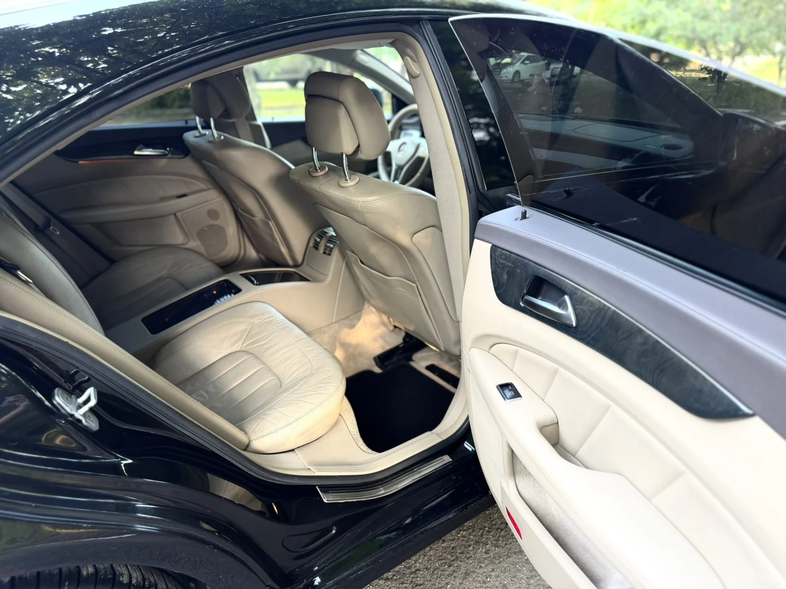 Mercedes-Benz CLS 350, снимка 9 - Автомобили и джипове - 54997035