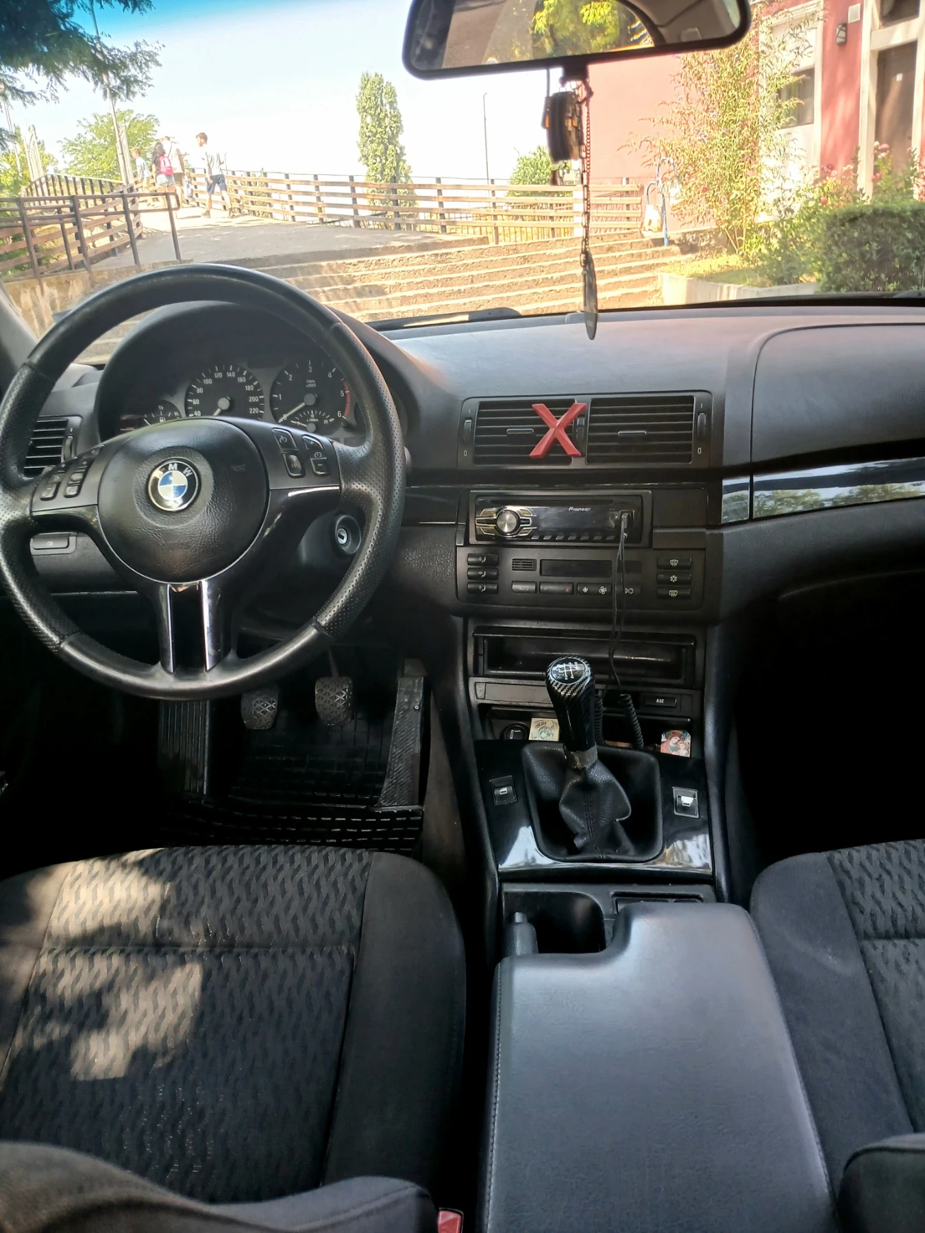BMW 320 2.0d, снимка 11 - Автомобили и джипове - 55276885