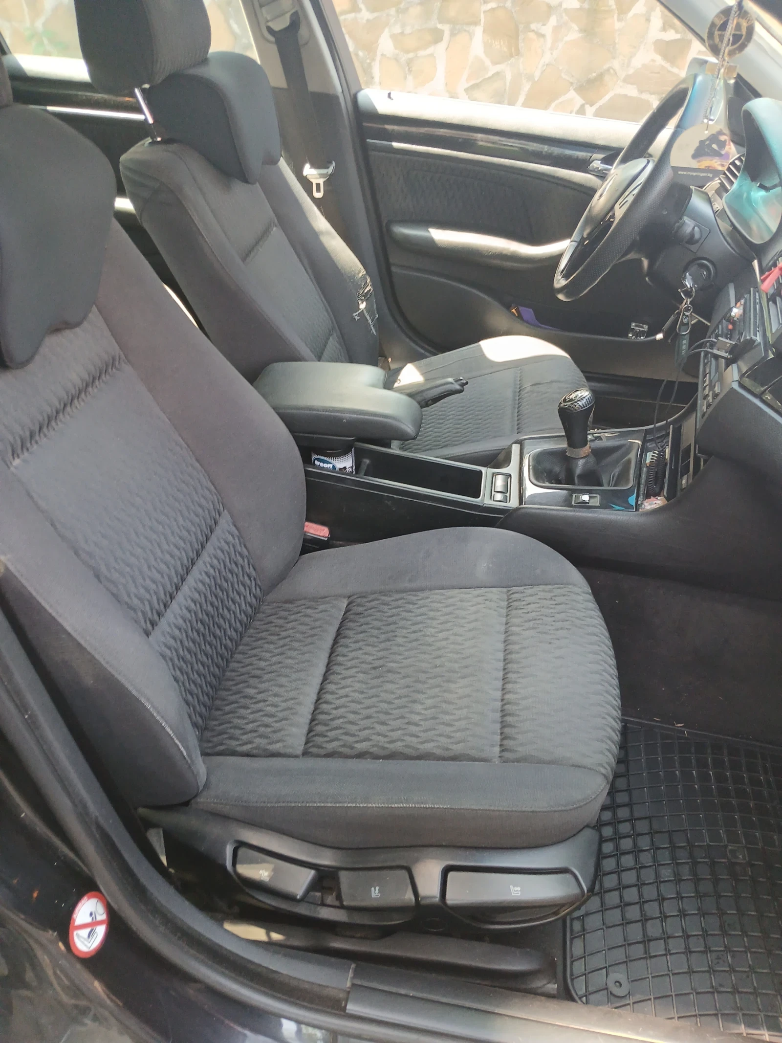BMW 320 2.0d, снимка 8 - Автомобили и джипове - 55276885