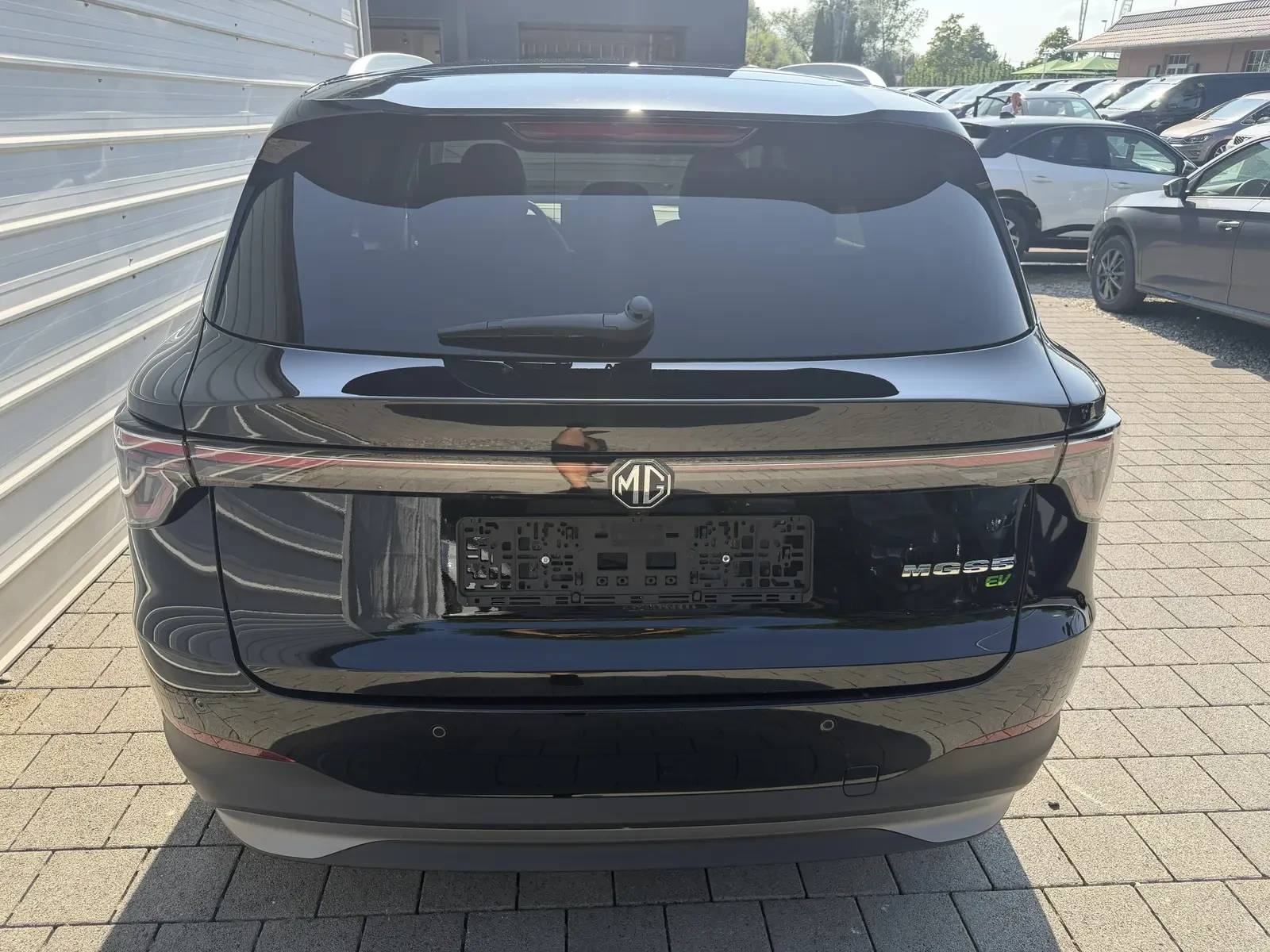 Mg S5 Luxury Long Range, снимка 3 - Автомобили и джипове - 55402117