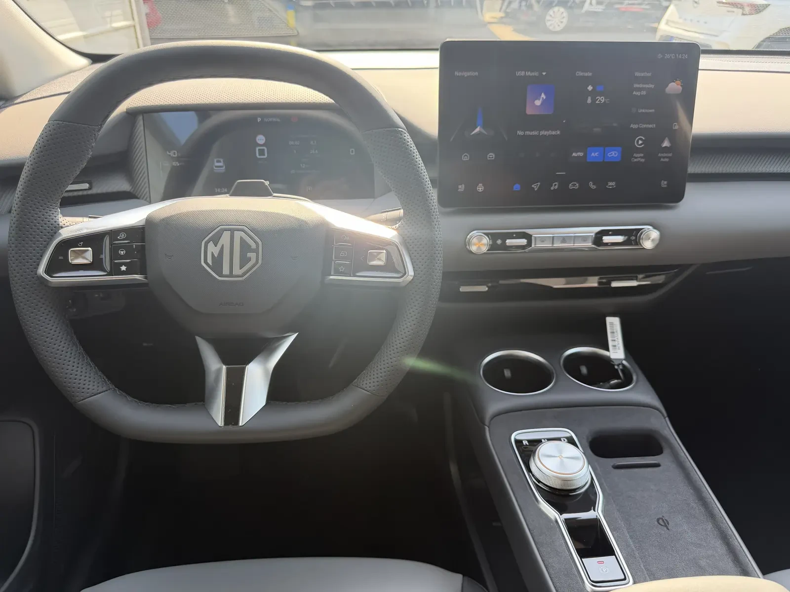 Mg S5 Luxury Long Range, снимка 7 - Автомобили и джипове - 55402117
