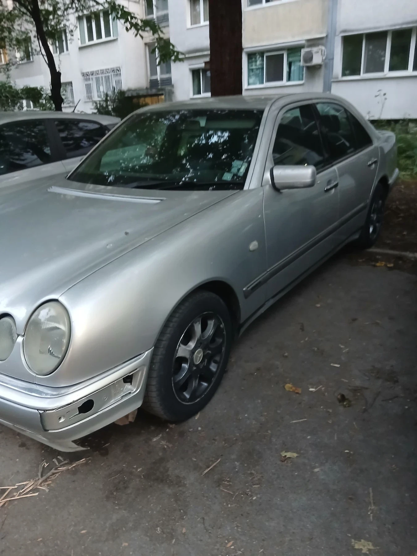 Mercedes-Benz E 250, снимка 4 - Автомобили и джипове - 55779092