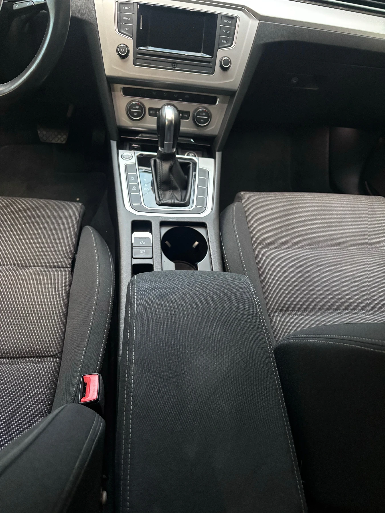 VW Passat, снимка 12 - Автомобили и джипове - 55960803