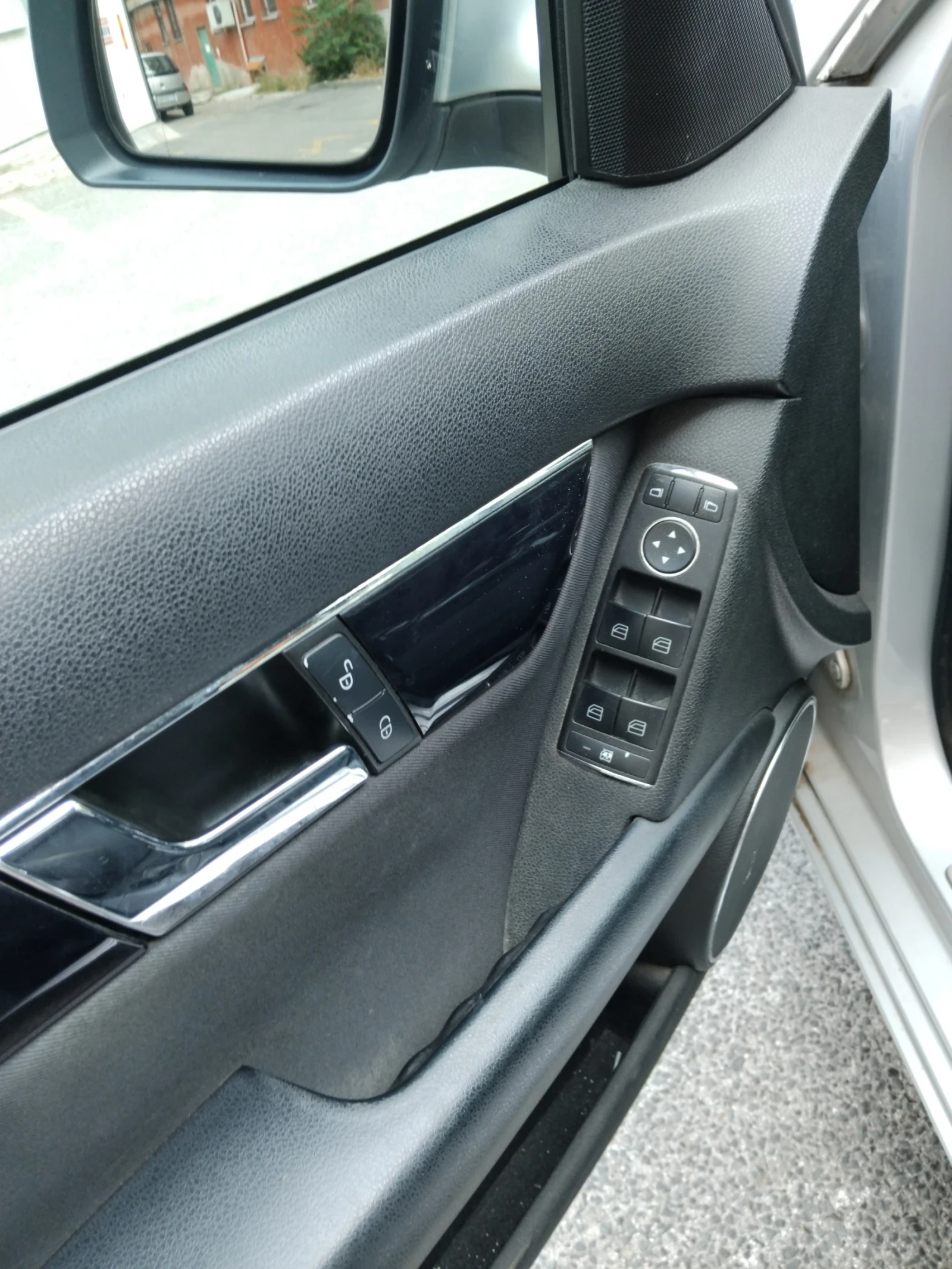 Mercedes-Benz C 220 | Mobile.bg � ����������� 9