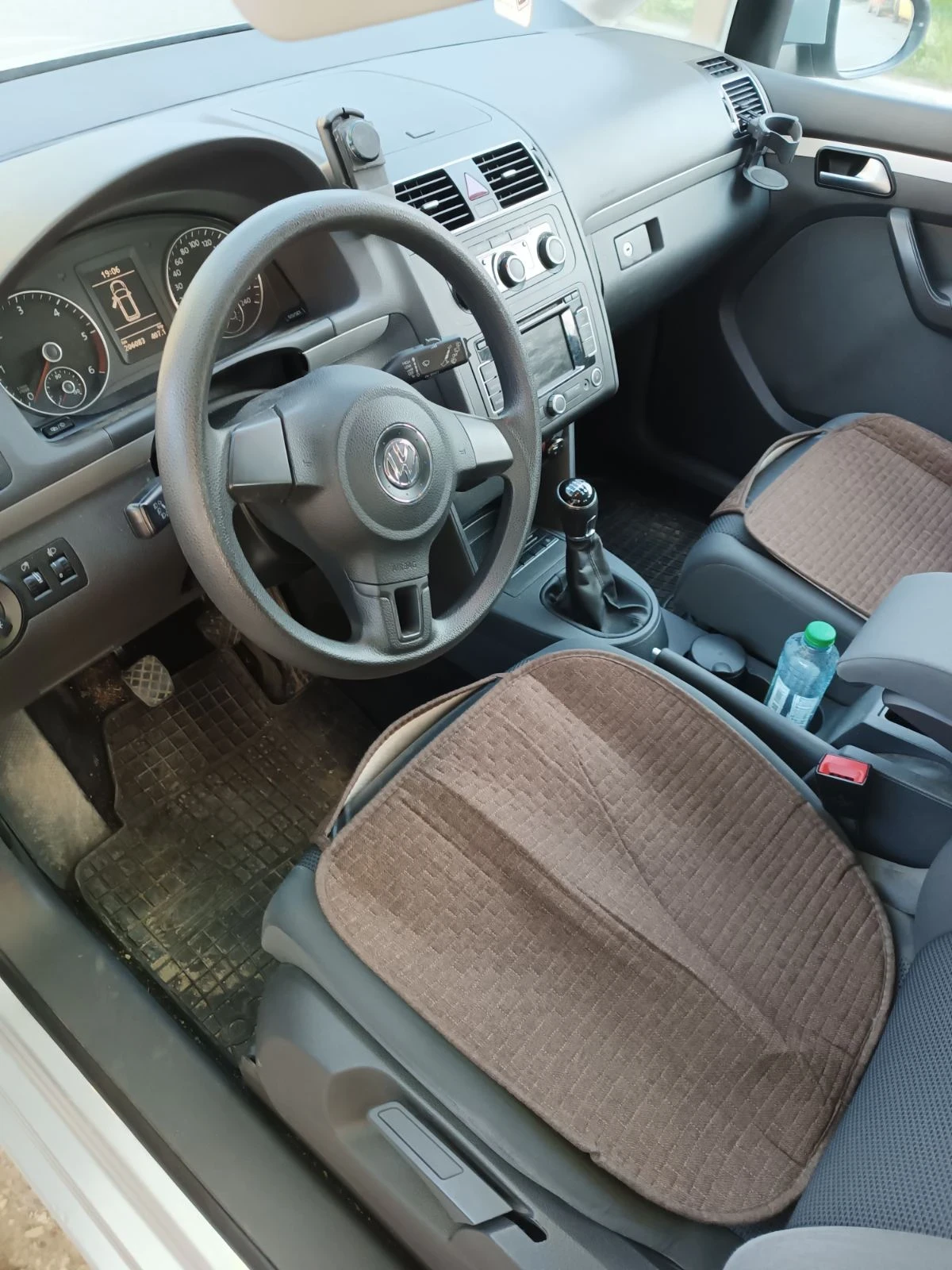 VW Touran, снимка 6 - Автомобили и джипове - 56184201