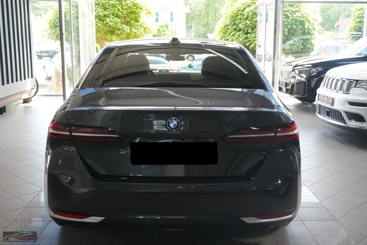 BMW 550 e/PHEV 3.0/489HP/4x4/HK/PANO/LED/360/342h, снимка 6 - Автомобили и джипове - 56201166