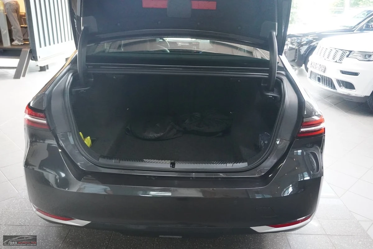 BMW 550 e/PHEV 3.0/489HP/4x4/HK/PANO/LED/360/342h, снимка 8 - Автомобили и джипове - 56201166