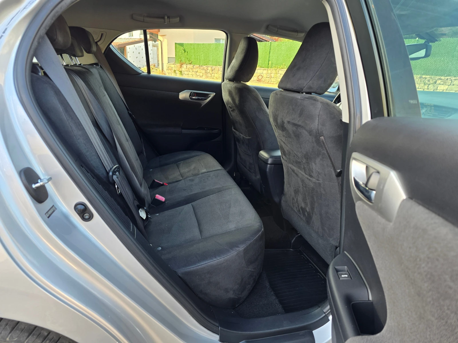 Lexus CT 200h 1.8HYBRID, снимка 11 - Автомобили и джипове - 56216195