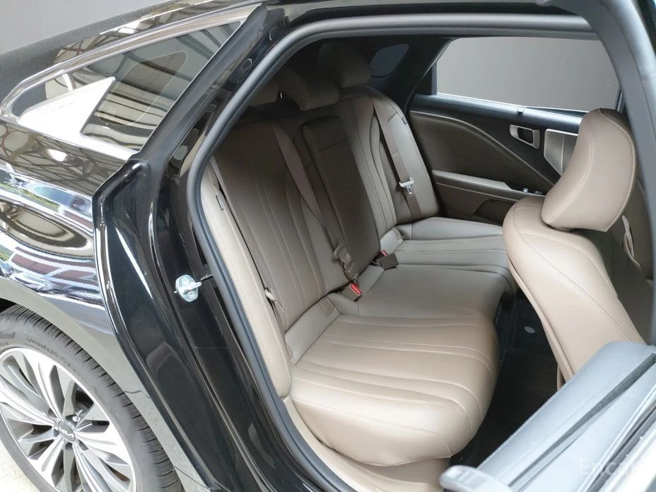 Kia K8, снимка 11 - Автомобили и джипове - 56461837