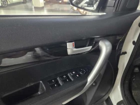 Kia Sorento 2.0* ЛЮК* ПОДГРЕВ ВОЛАН* КРАЙНА ЦЕНА, снимка 11