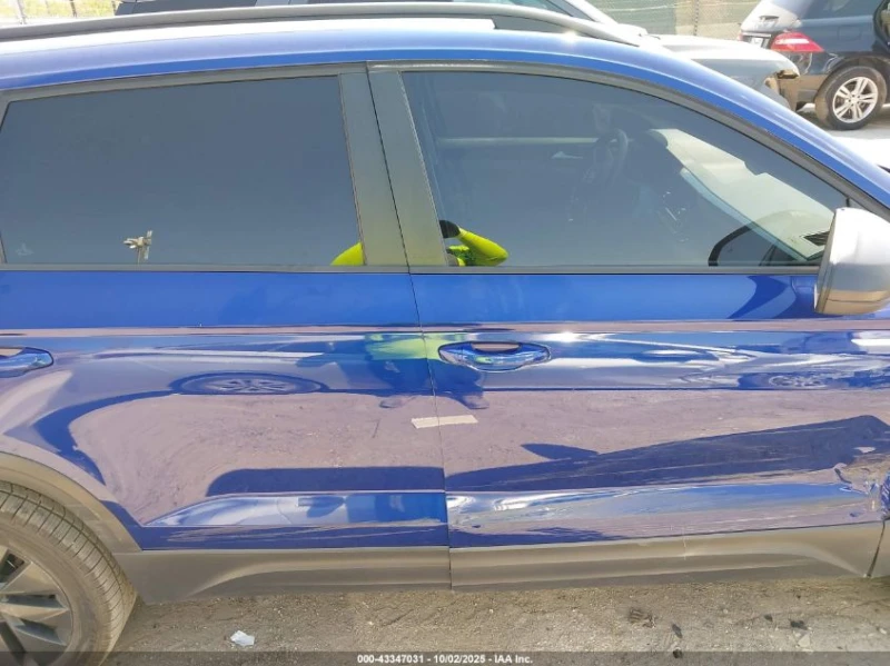 VW Taos 1.5L I-4 DI, DOHC, VVT, TURBO, 158HP Front Wheel, снимка 5 - Автомобили и джипове - 52851299