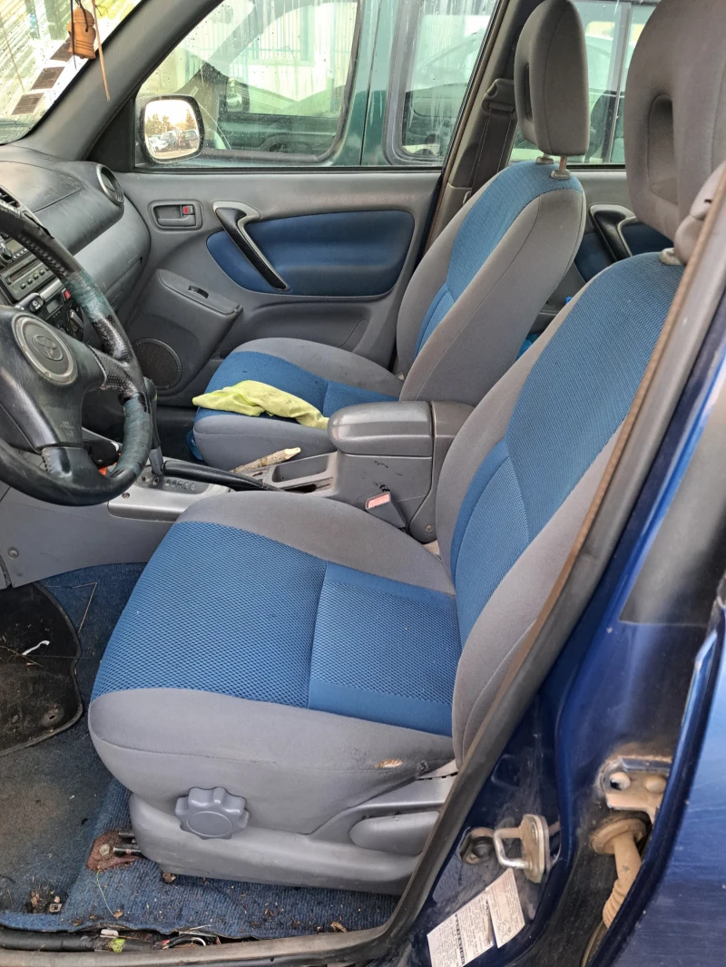 Toyota Rav4, снимка 6 - Автомобили и джипове - 53063422