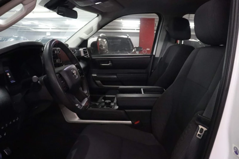 Toyota Tundra * 4x4 Crewmax * CARFAX * БЕЗ ПЪРВОНАЧАЛНА ВНОСКА, снимка 5 - Автомобили и джипове - 53187020