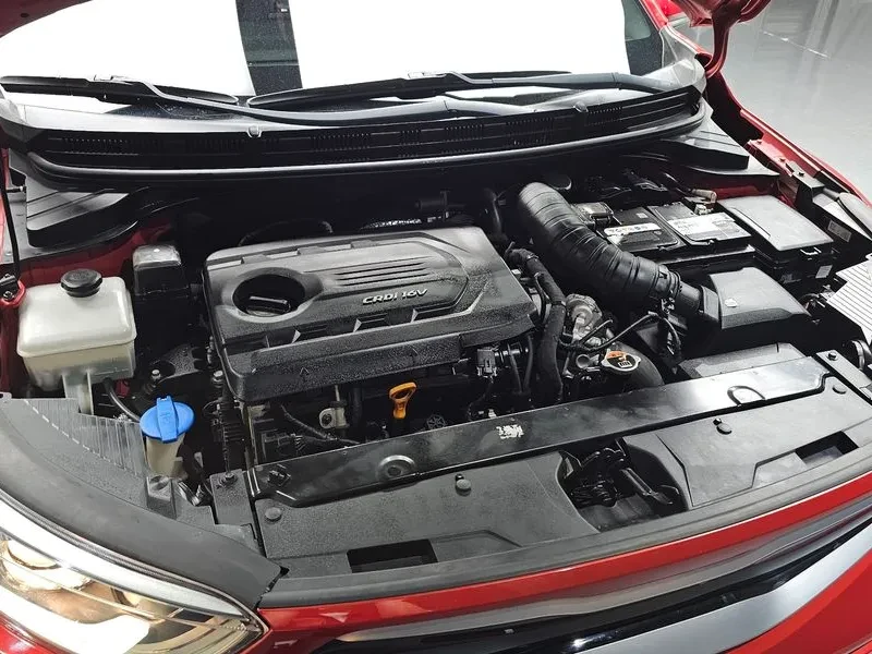 Kia Stonic 1.6 PRESTIGE, снимка 6 - Автомобили и джипове - 55262393