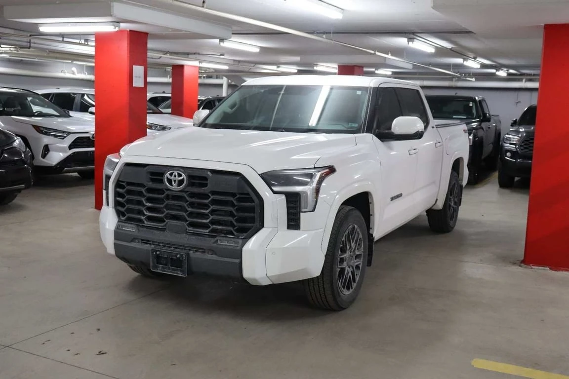 Toyota Tundra * 4x4 Crewmax * CARFAX * БЕЗ ПЪРВОНАЧАЛНА ВНОСКА, снимка 1