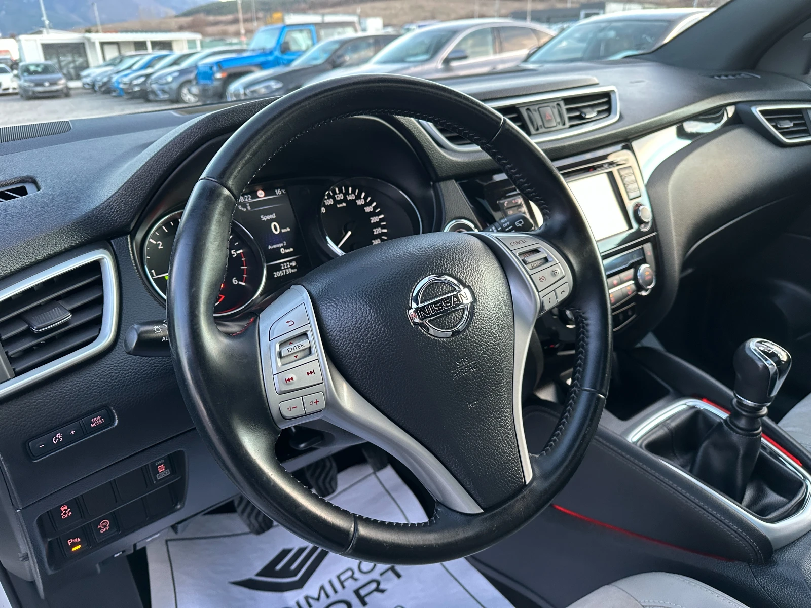 Nissan Qashqai 1.6dCI PREMIER 4x4 FULL | Mobile.bg — изображение 13