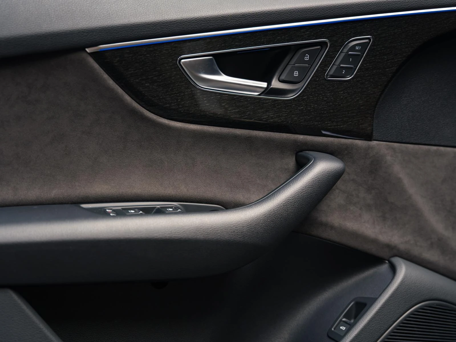 Audi Q8 50TDI Quattro S-line* 360 Cam* Bang&Olufsen* HuD*  - изображение 10