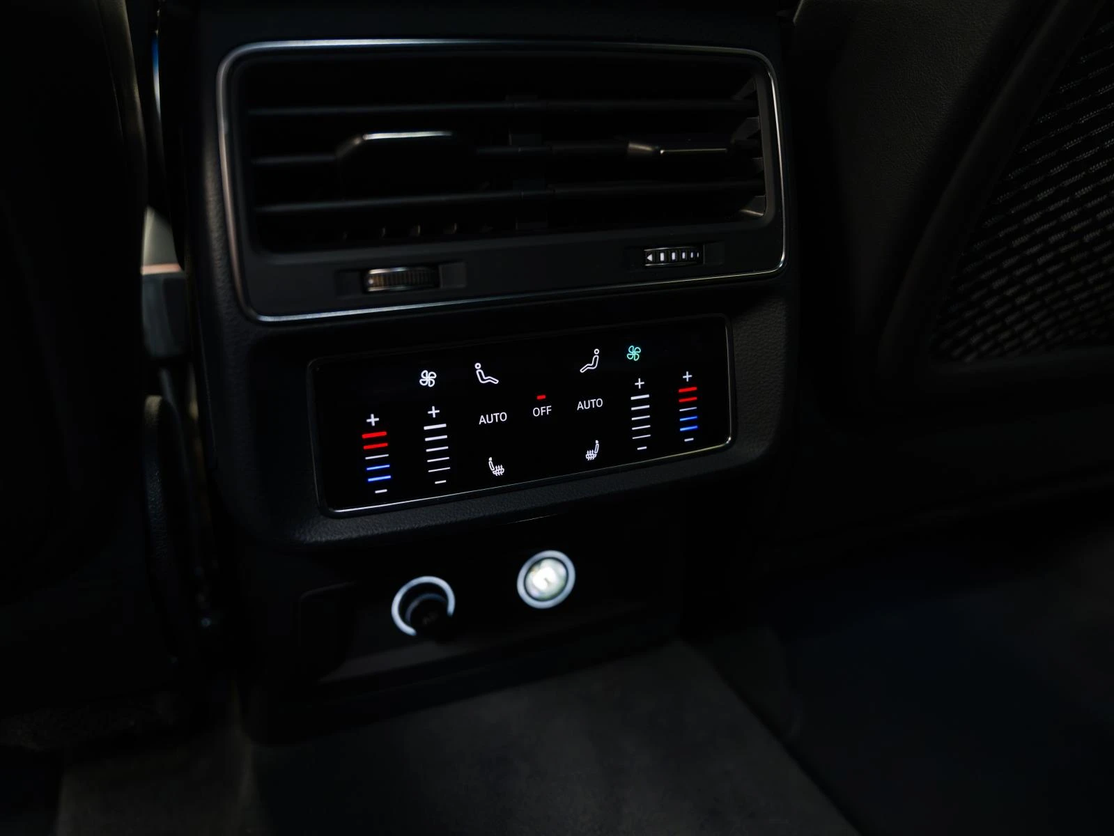 Audi Q8 50TDI Quattro S-line* 360 Cam* Bang&Olufsen* HuD*  | Mobile.bg � ����������� 17