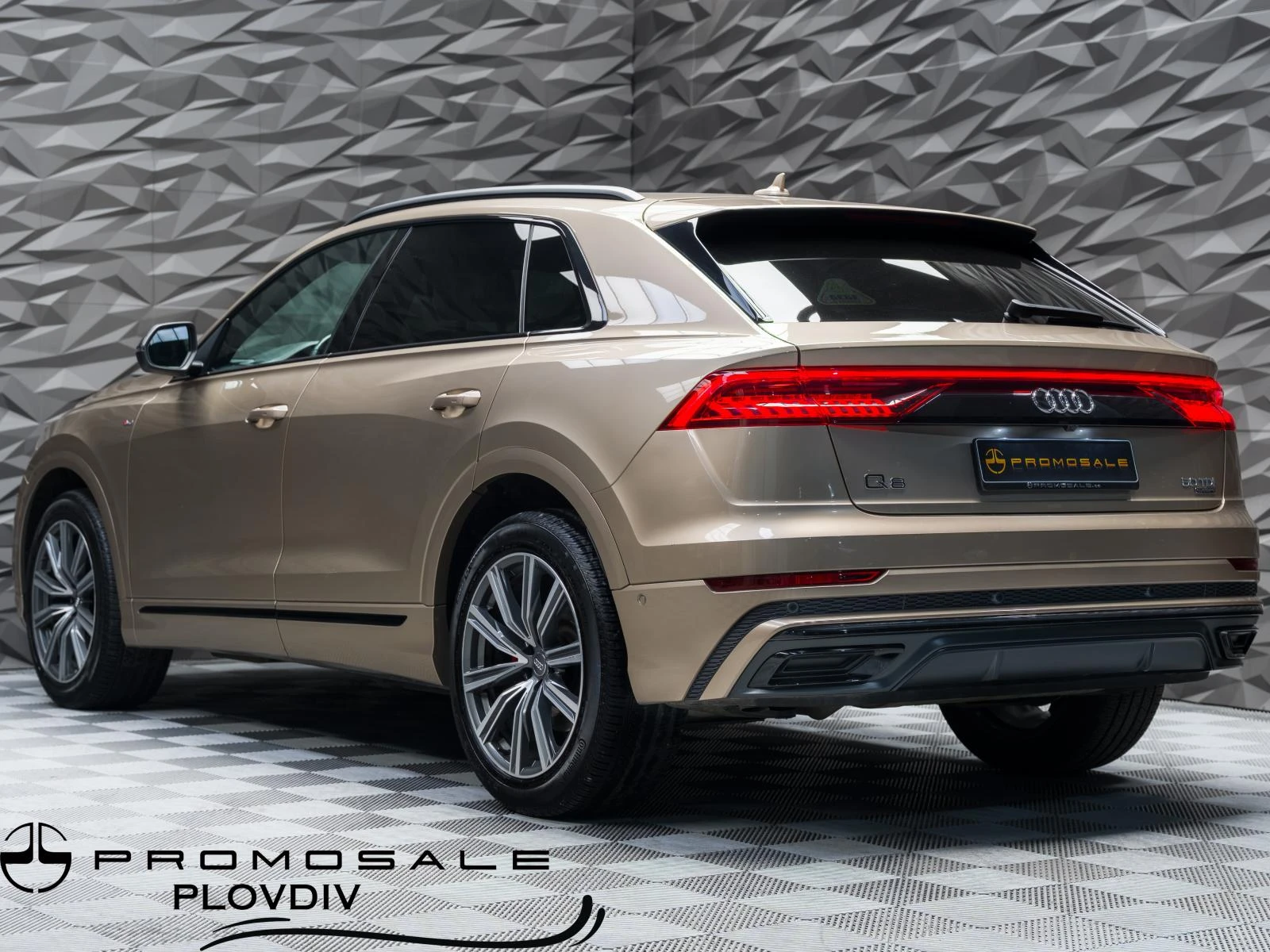 Audi Q8 50TDI Quattro S-line* 360 Cam* Bang&Olufsen* HuD*  - изображение 3