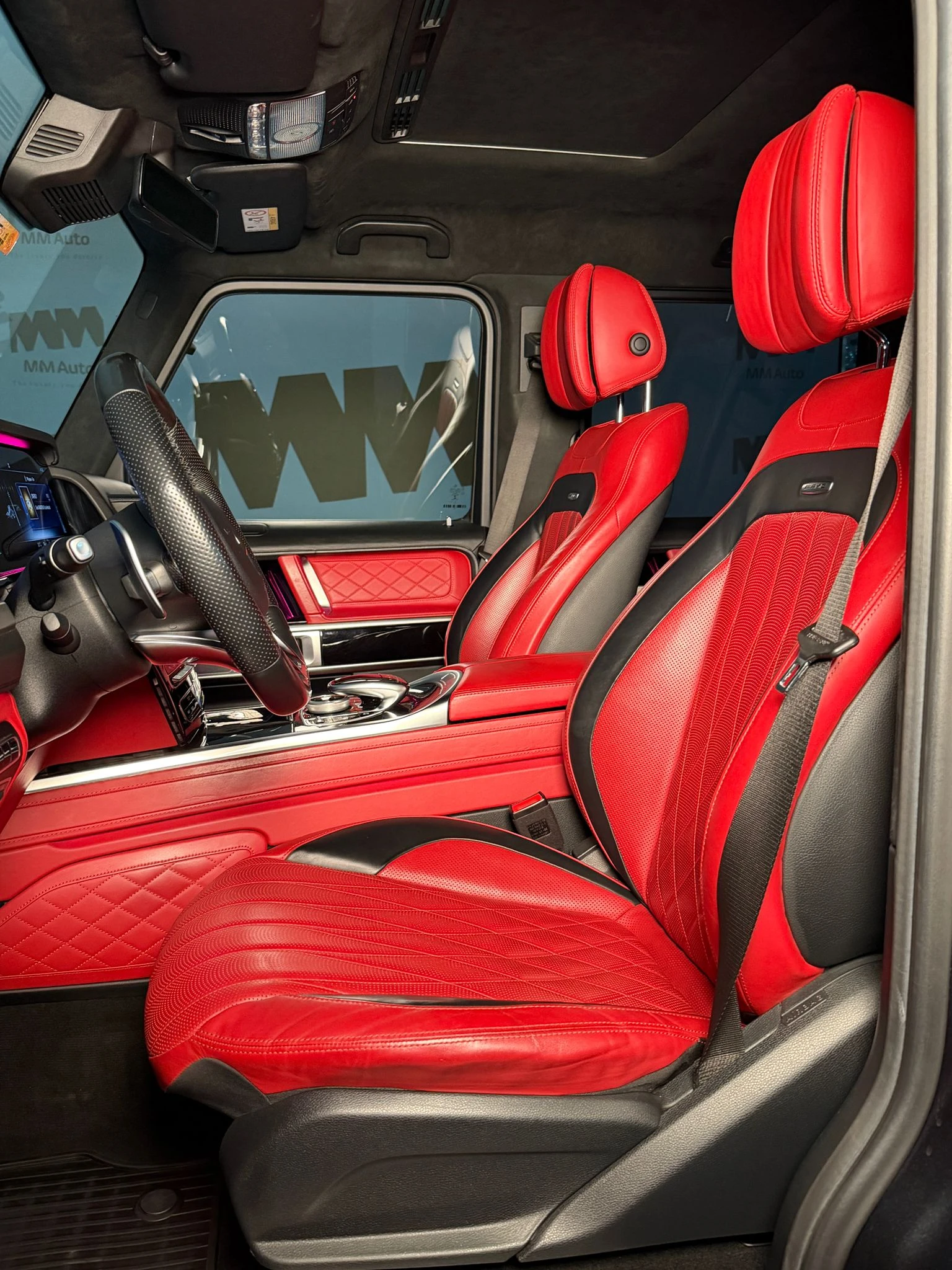 Mercedes-Benz G 63 AMG Magno* AMG Driver's* 360* Exclusive, снимка 8 - Автомобили и джипове - 53721783