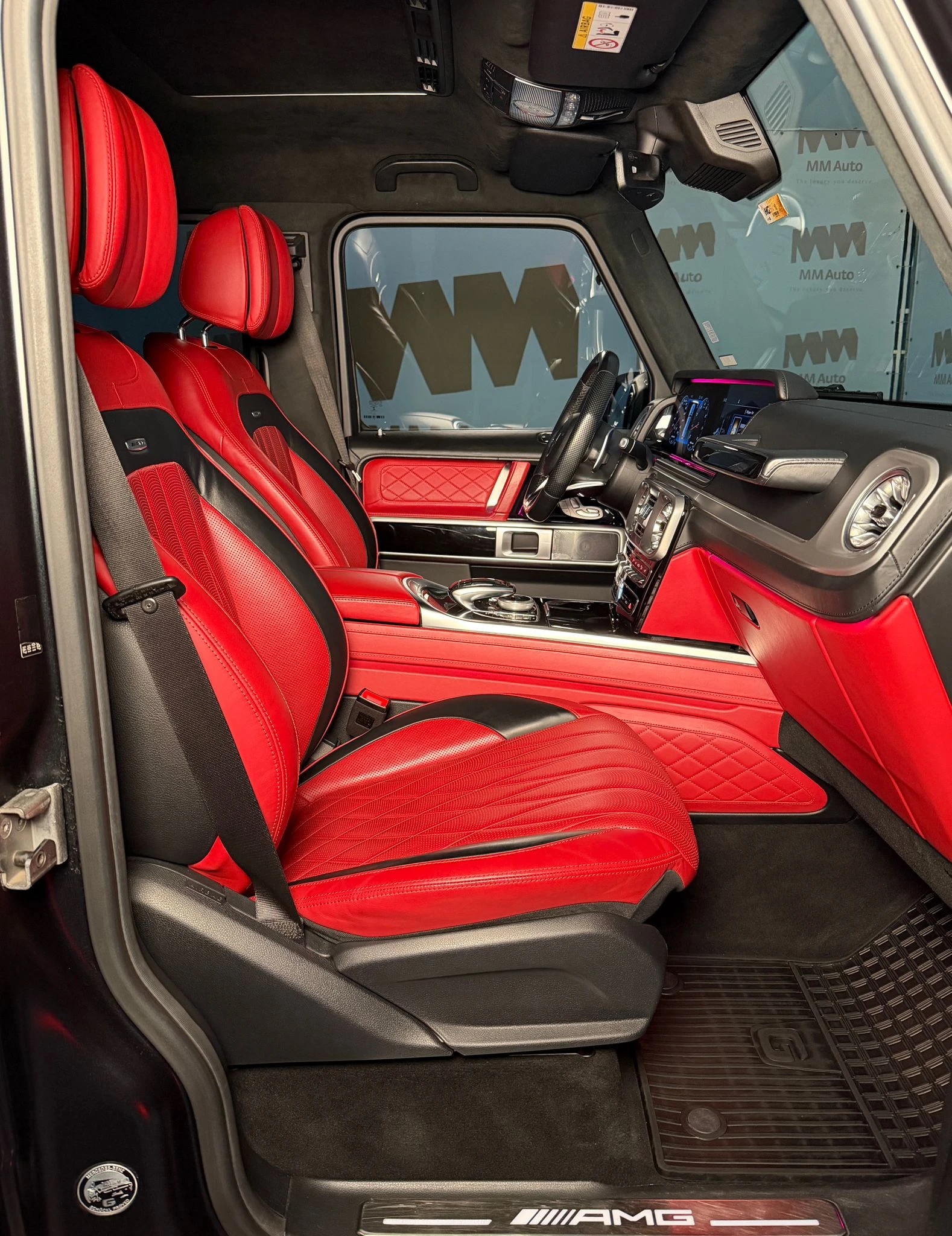 Mercedes-Benz G 63 AMG Magno* AMG Driver's* 360* Exclusive, снимка 11 - Автомобили и джипове - 53721783