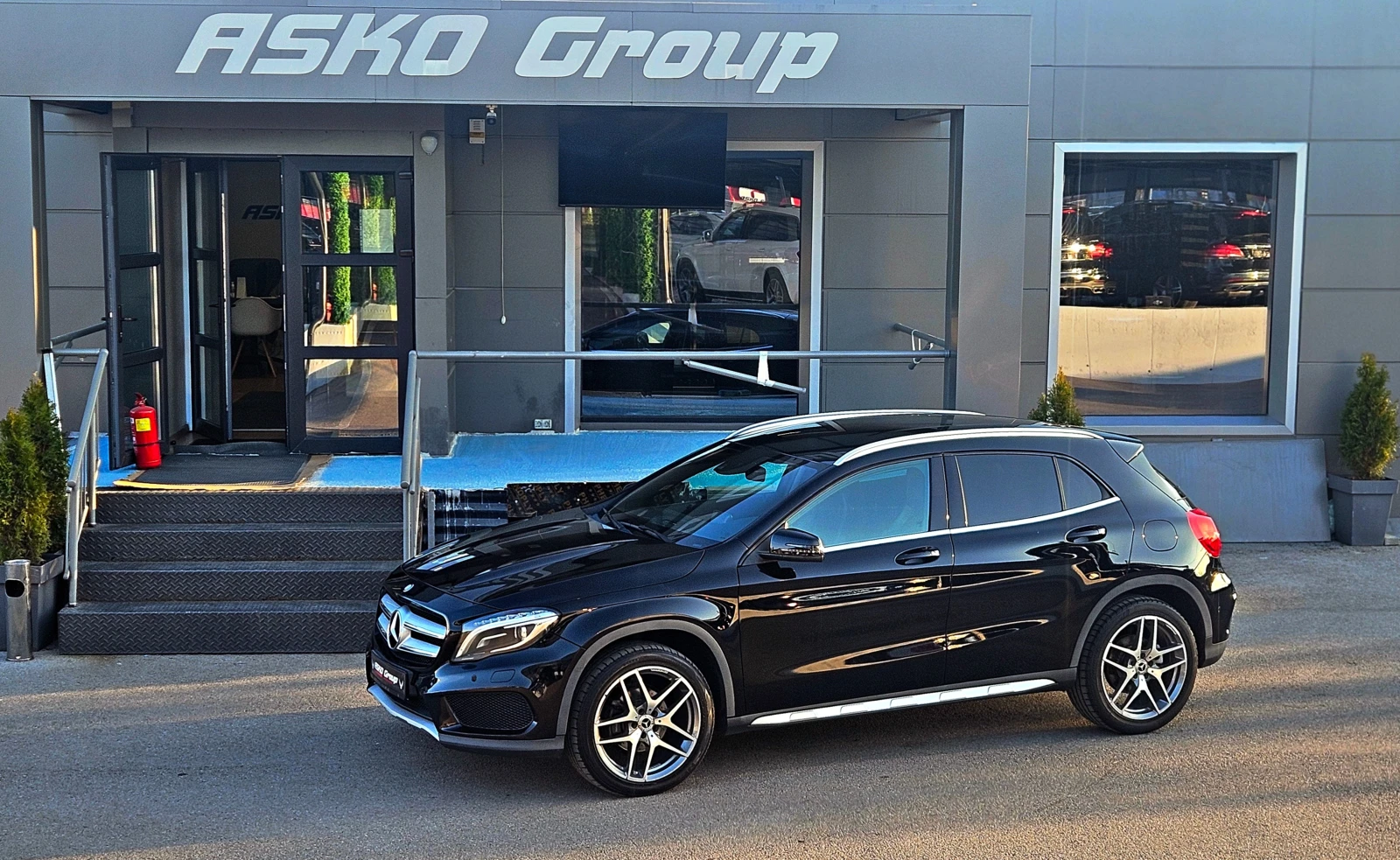 Mercedes-Benz GLA 200 AMG/4МАТIC/GERMANY/CAMERA/ПОДГРЕВ/OFFROAD/DSR/LIZI, снимка 17 - Автомобили и джипове - 53826815