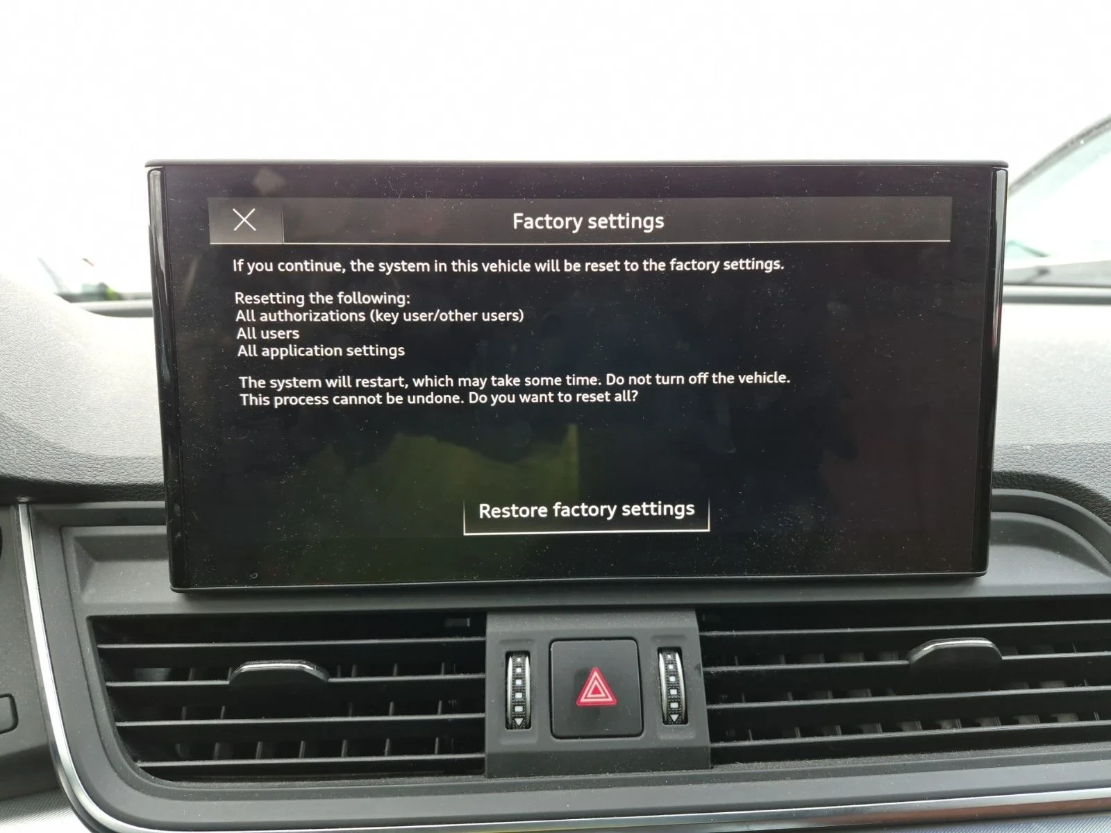 Audi Q5 Progressiv S-line* Pan/Roof* Apple carplay* Keyles, снимка 10 - Автомобили и джипове - 54073216