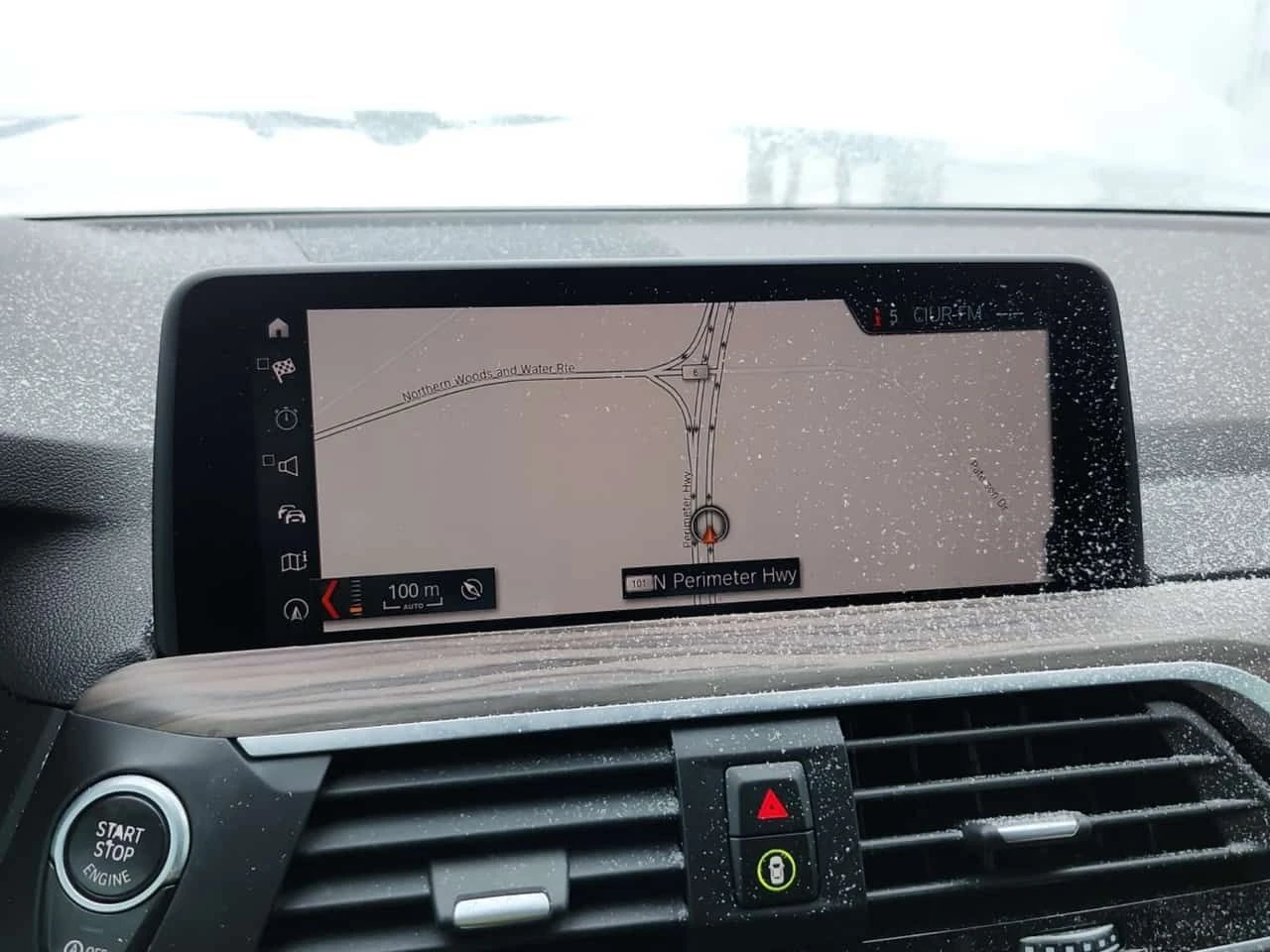 BMW X3 * xDrive30i * Heads-Up * Keyless * Panoramic Sunro, снимка 11 - Автомобили и джипове - 54218412