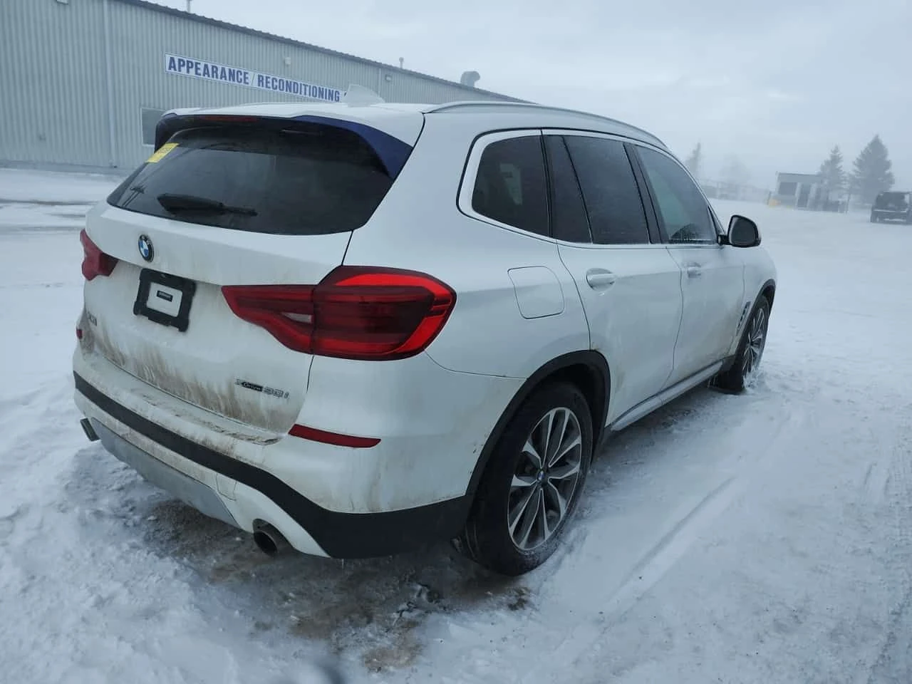 BMW X3 * xDrive30i * Heads-Up * Keyless * Panoramic Sunro, снимка 3 - Автомобили и джипове - 54218412