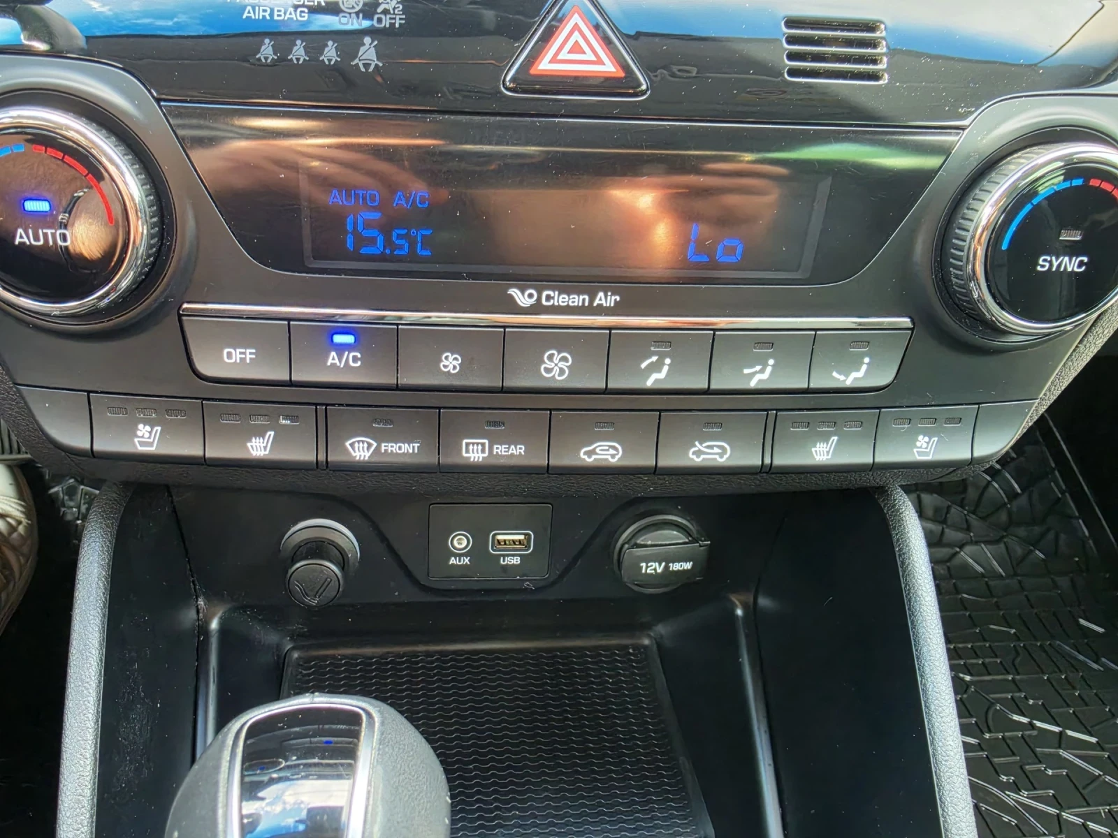Hyundai Tucson 2.0 MPI, снимка 12 - Автомобили и джипове - 54702931