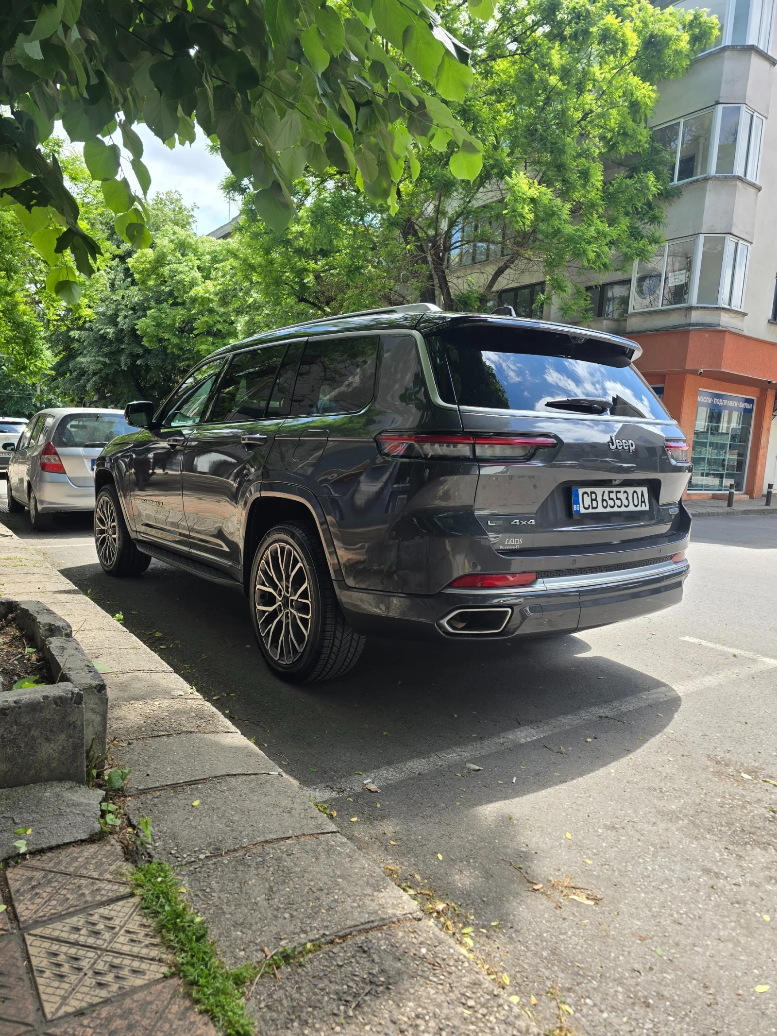 Jeep Grand cherokee L, V8, 5.7 WL SUMMIT RESERVE_ГАЗ, снимка 4 - Автомобили и джипове - 54712862