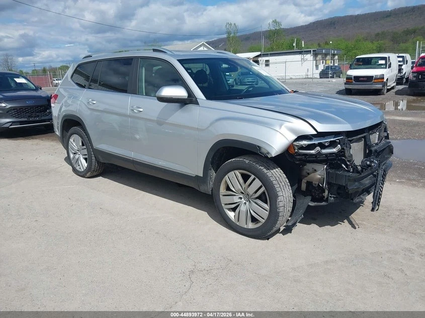 VW Atlas SEL* 3.6* V6* ПОДГРЕВ* КАМЕРА* , снимка 2 - Автомобили и джипове - 54755017