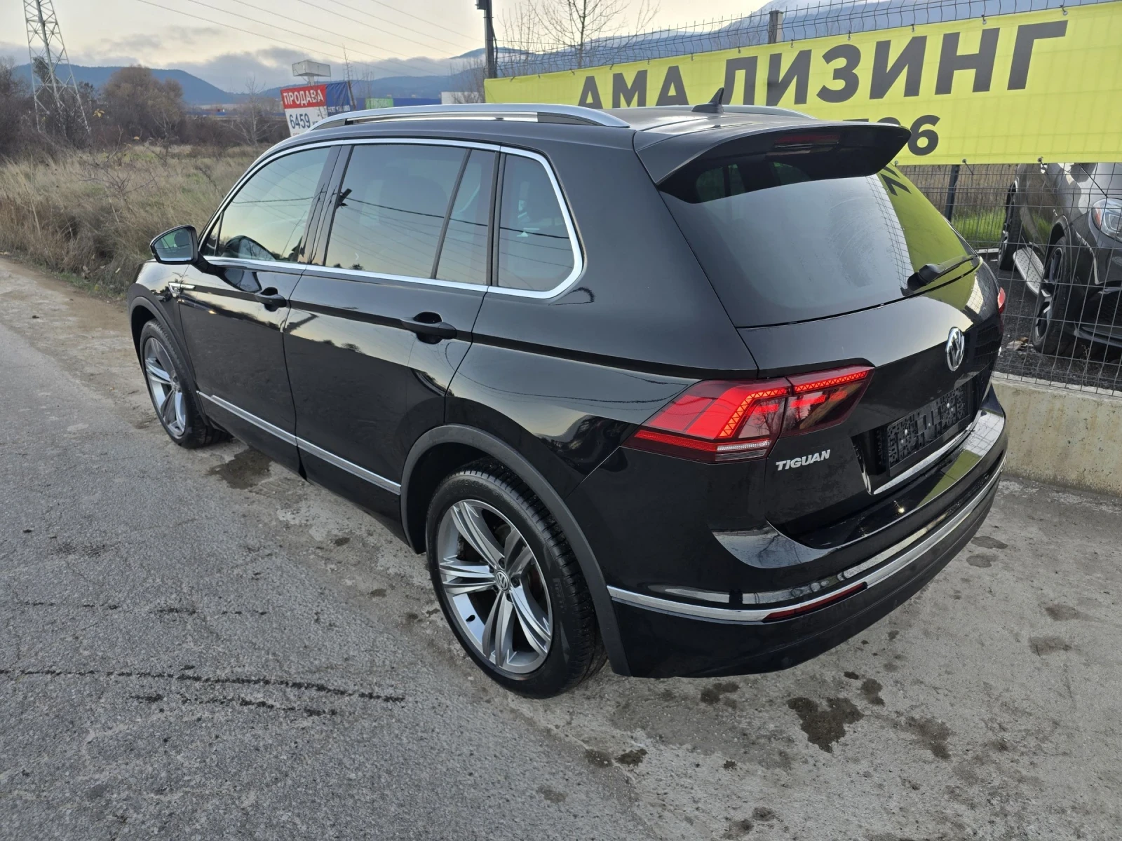 VW Tiguan R-LINE/DIGITAL/2.0 TDI 4-MOTION, снимка 5 - Автомобили и джипове - 55233895