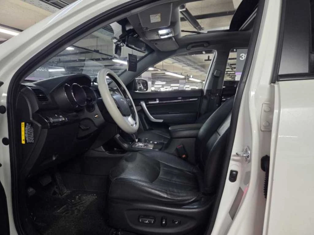 Kia Sorento 2.0* ЛЮК* ПОДГРЕВ ВОЛАН* КРАЙНА ЦЕНА, снимка 10 - Автомобили и джипове - 55496162