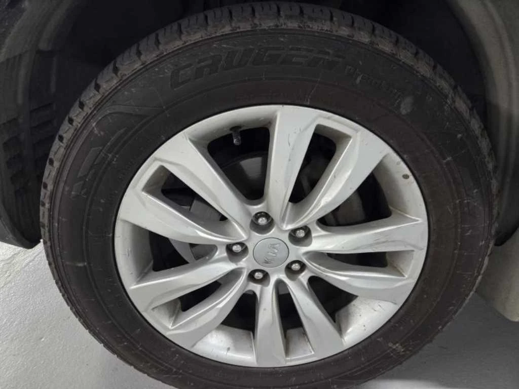 Kia Sorento 2.0* ЛЮК* ПОДГРЕВ ВОЛАН* КРАЙНА ЦЕНА, снимка 15 - Автомобили и джипове - 55496162