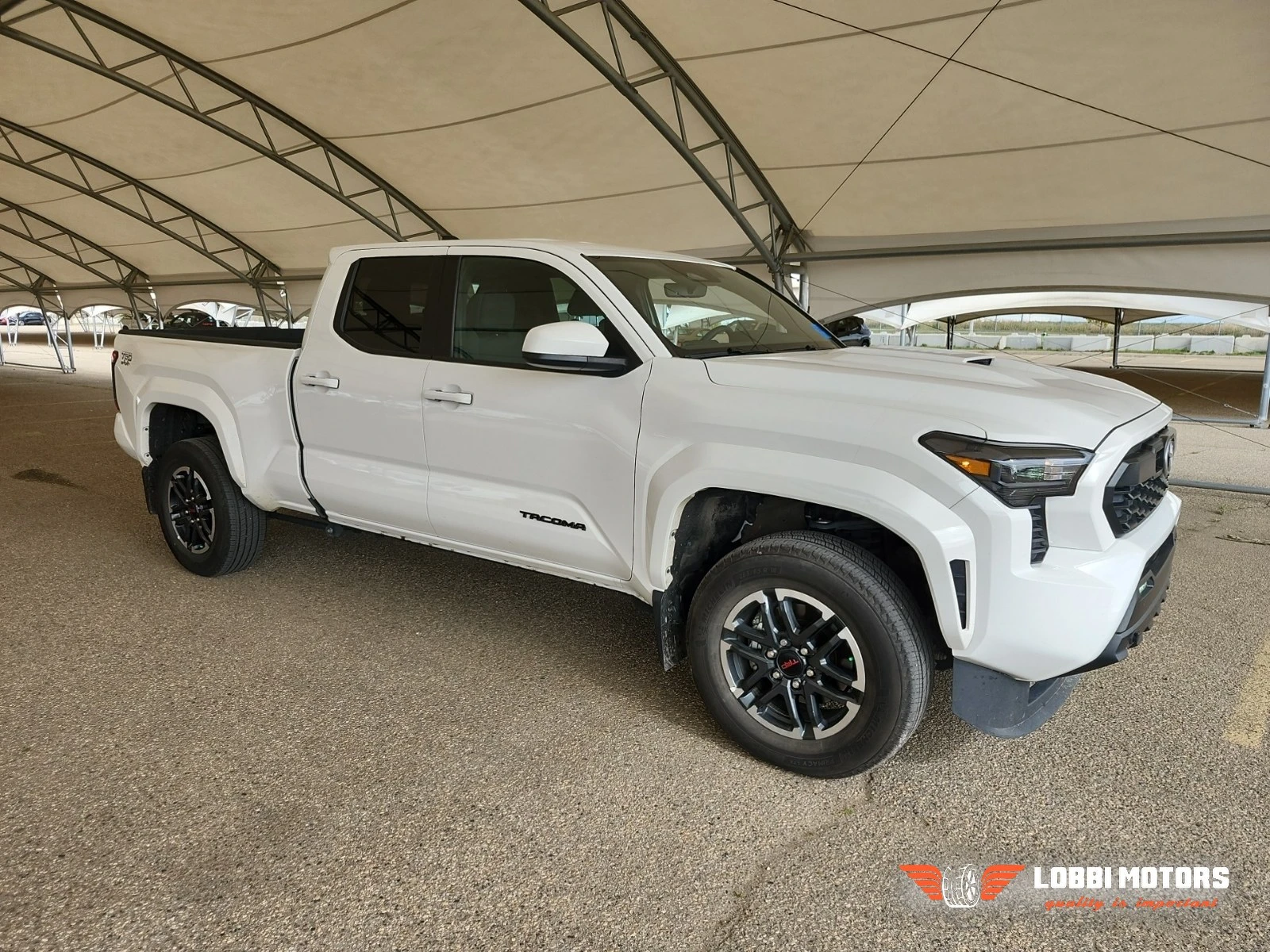 Toyota Tacoma, снимка 2 - Автомобили и джипове - 56295935