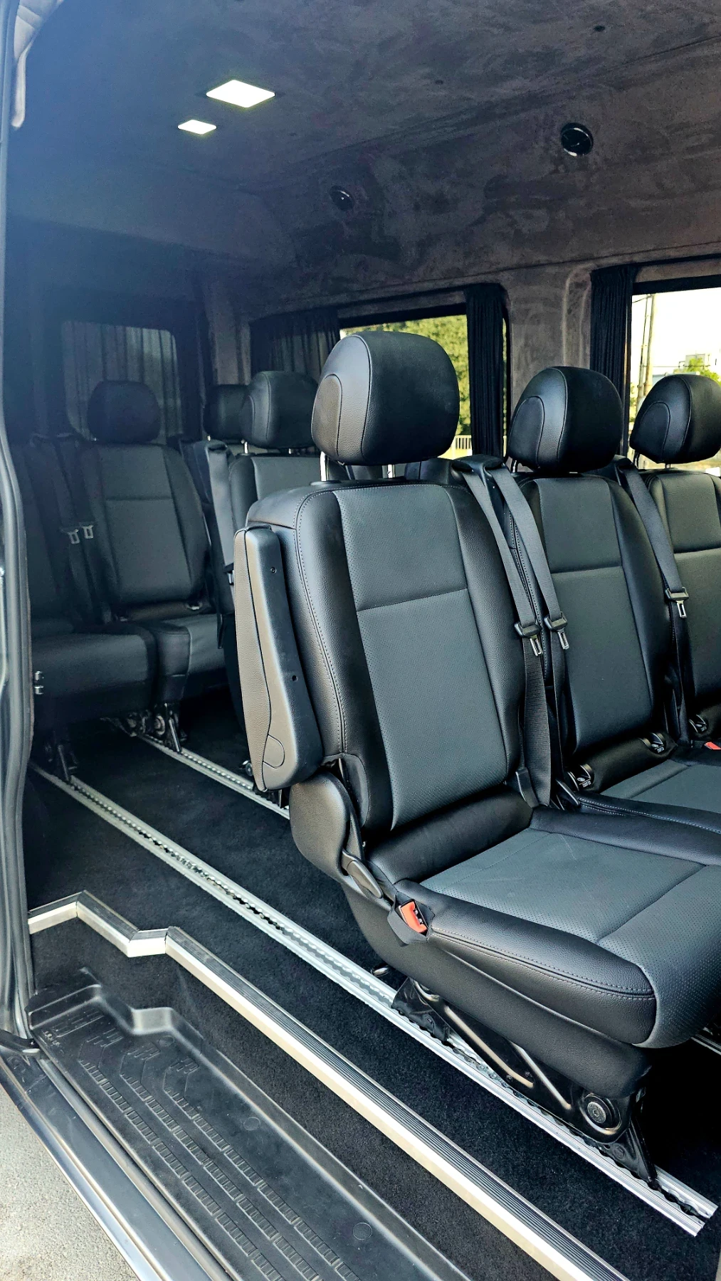 VW Crafter 2, 0 TDI  | Mobile.bg   12