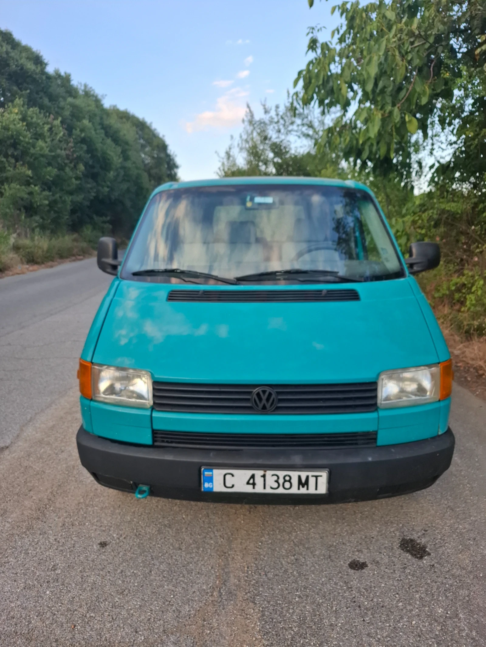 VW Caravelle 2.4D, снимка 6 - Бусове и автобуси - 54353338