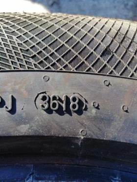 Гуми Зимни 235/60R18, снимка 4