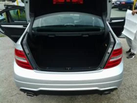 Mercedes-Benz C 300 3.2CDI 4MATIC, снимка 16