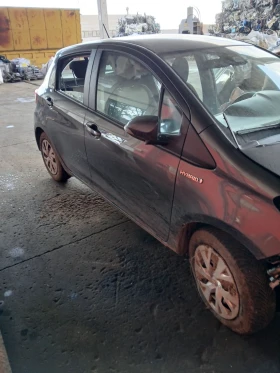 Toyota Yaris 1.5 HIBRID, снимка 2